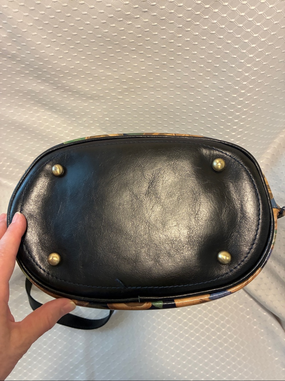 Patricia Nash Leather Lavello Bucket Bag Like New - Picture 6 of 10